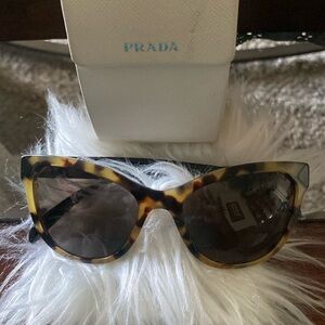 Prada sun glasses